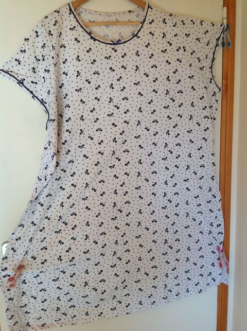 CHEMISE DE NUIT BLANCHE A? NOEUDS PAPILLON POINT BLEU MARINE 12 Trégunc (29)