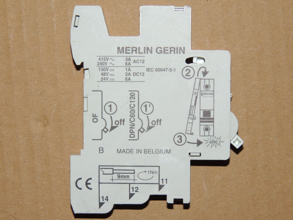 CONTACT AUXILIAIRE MERLIN GERIN (118)
Bricolage