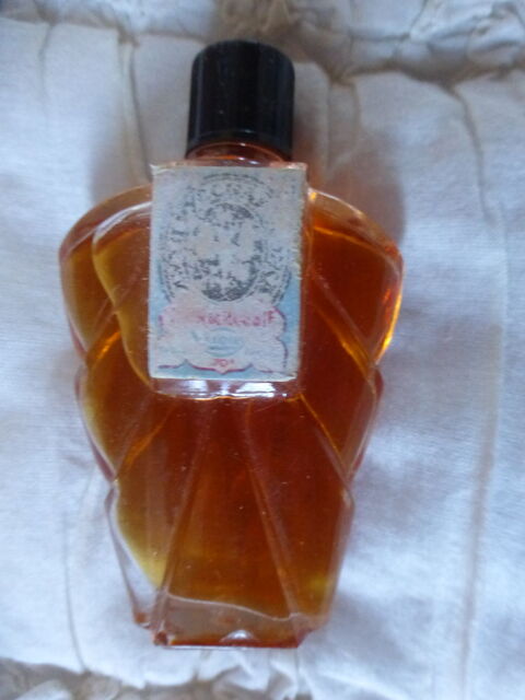 Flacon fragrances  Cuir de Russie  de marque Valory (rare) 20 Le Coudray (28)