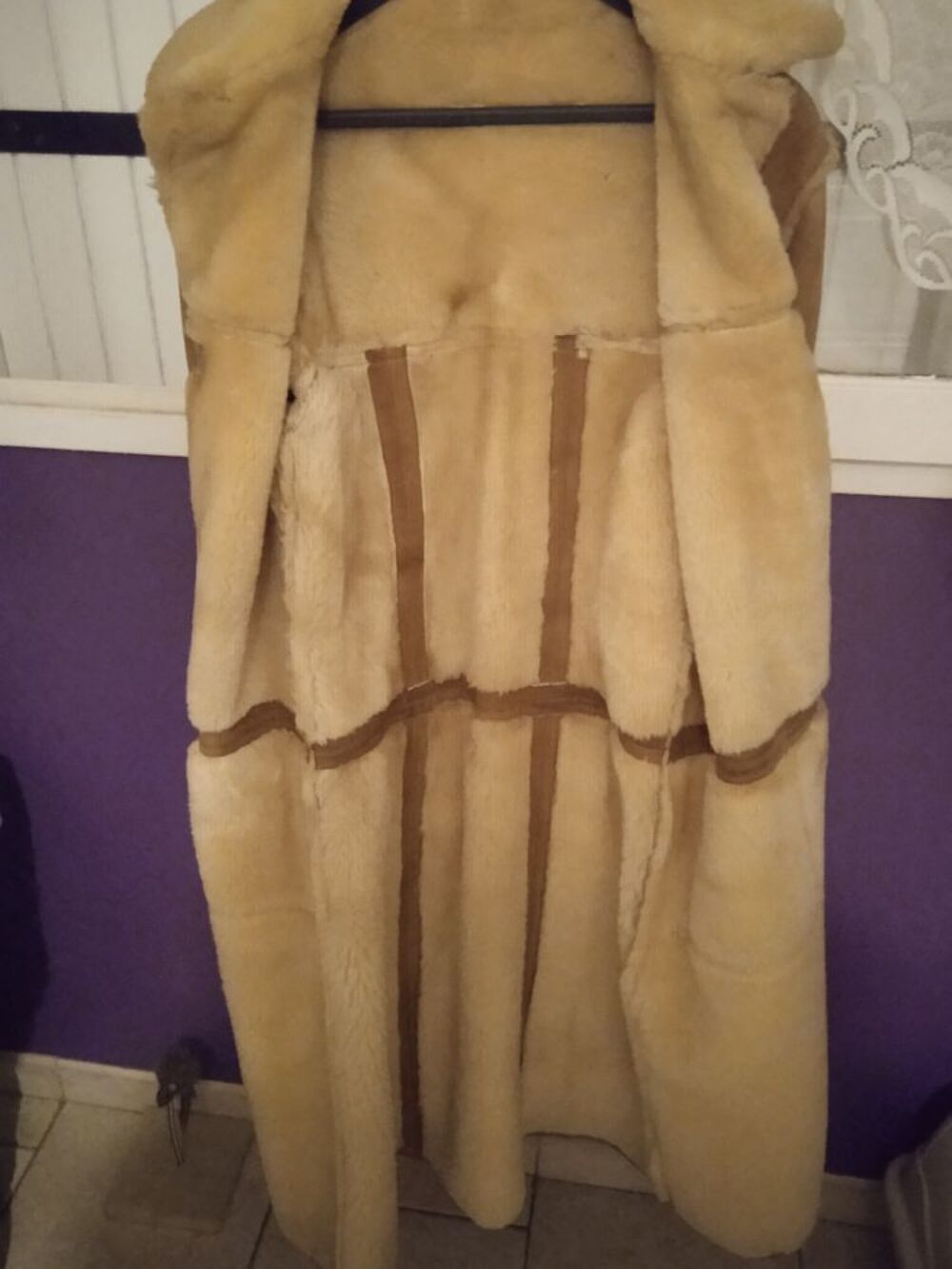 Manteau femme mouton retourn&eacute;. Vêtements