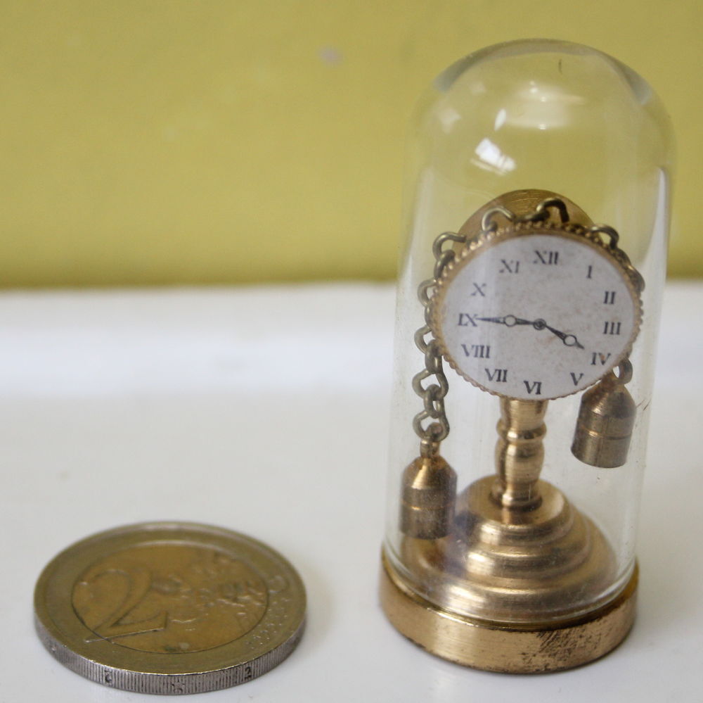 Pendule miniature pour maison de poup&eacute;e Jeux / jouets
