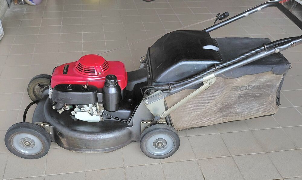 Tondeuse HONDA hrh 536 hxe pro. Jardin