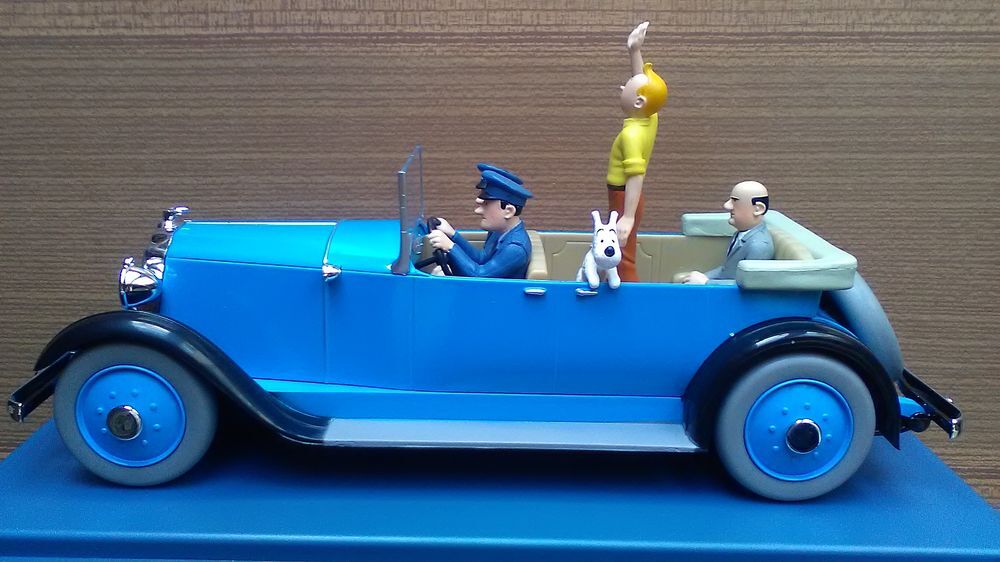 VOITURE DE TINTIN LA N&deg;19 &quot;&quot; LA LIMOUSINE DE PARADE &quot;&quot; 