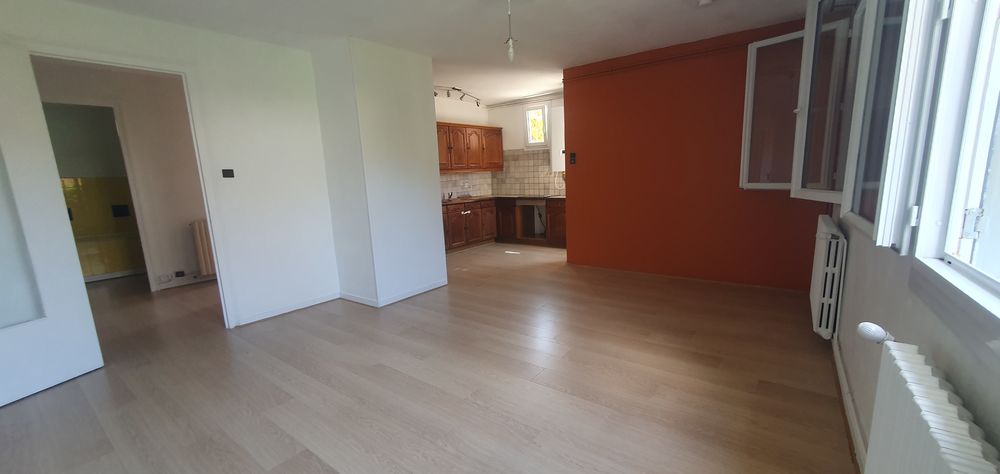 Location Appartement T 4 dans Maison à CORENC Corenc