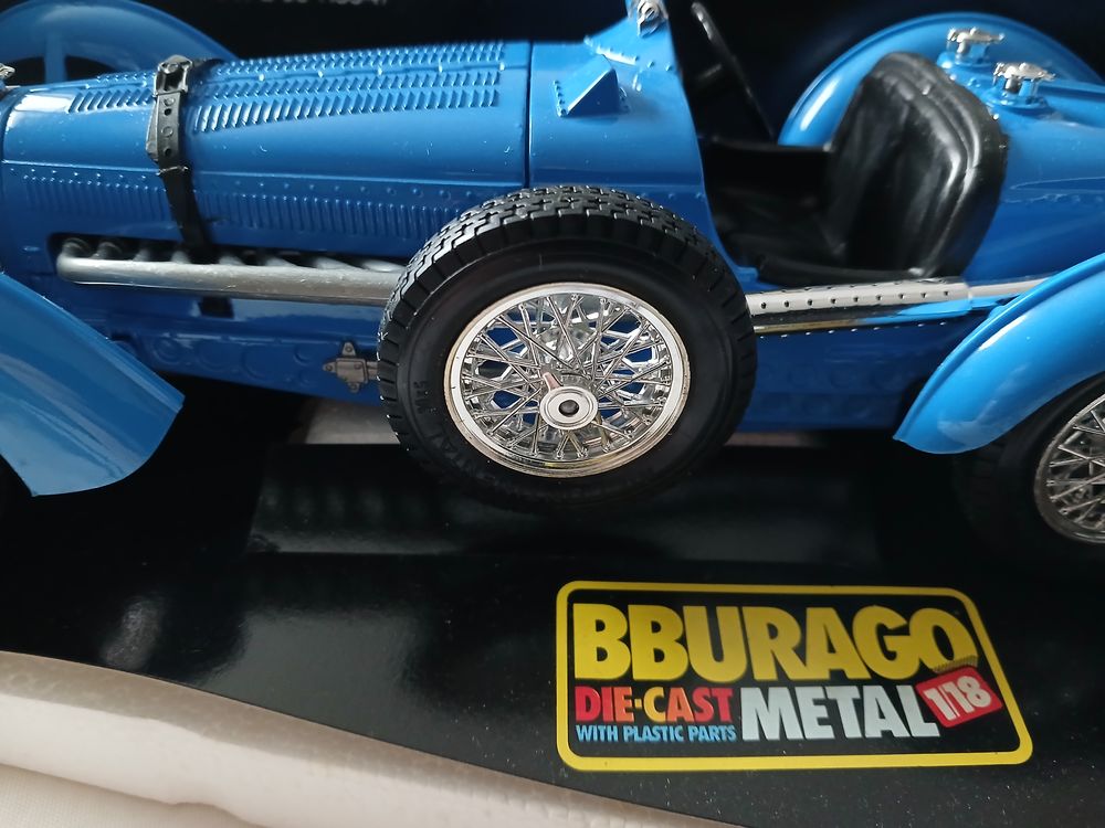 VOITURE de collection 1/18&egrave;me Jeux / jouets