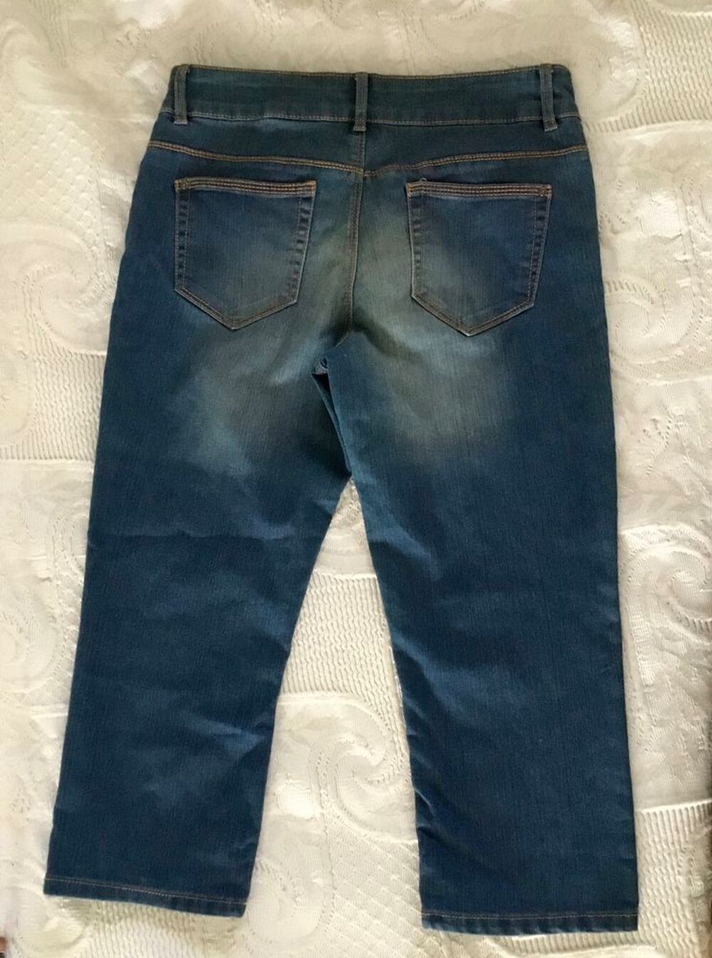 Jeans femme court, Neuf, Taille 40, Cama&iuml;eu, Taille basse. Vêtements