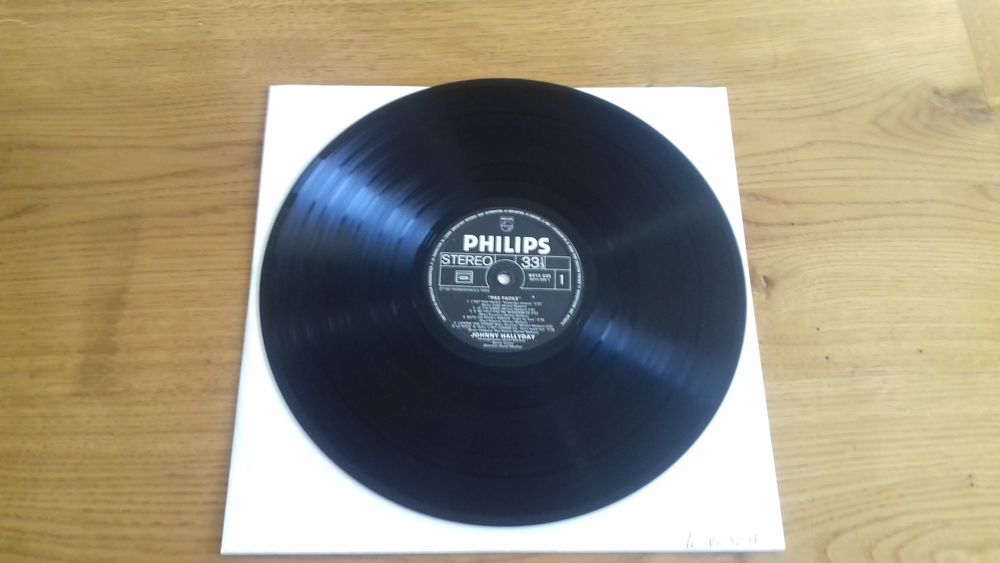 Disque vinyle 33t johnny hallyday pas facile CD et vinyles