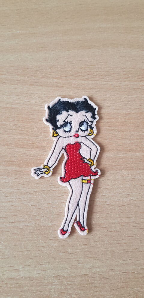 �cusson brod� 
Betty Boop robe rouge
10x5 cm
thermocollant 4 Carnon Plage (34)