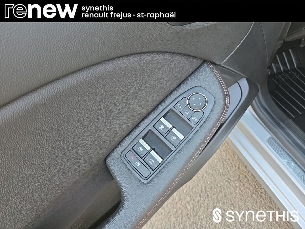 Clio V Clio E-Tech 140 Initiale Paris 2020 occasion 83600 Fr&eacute;jus