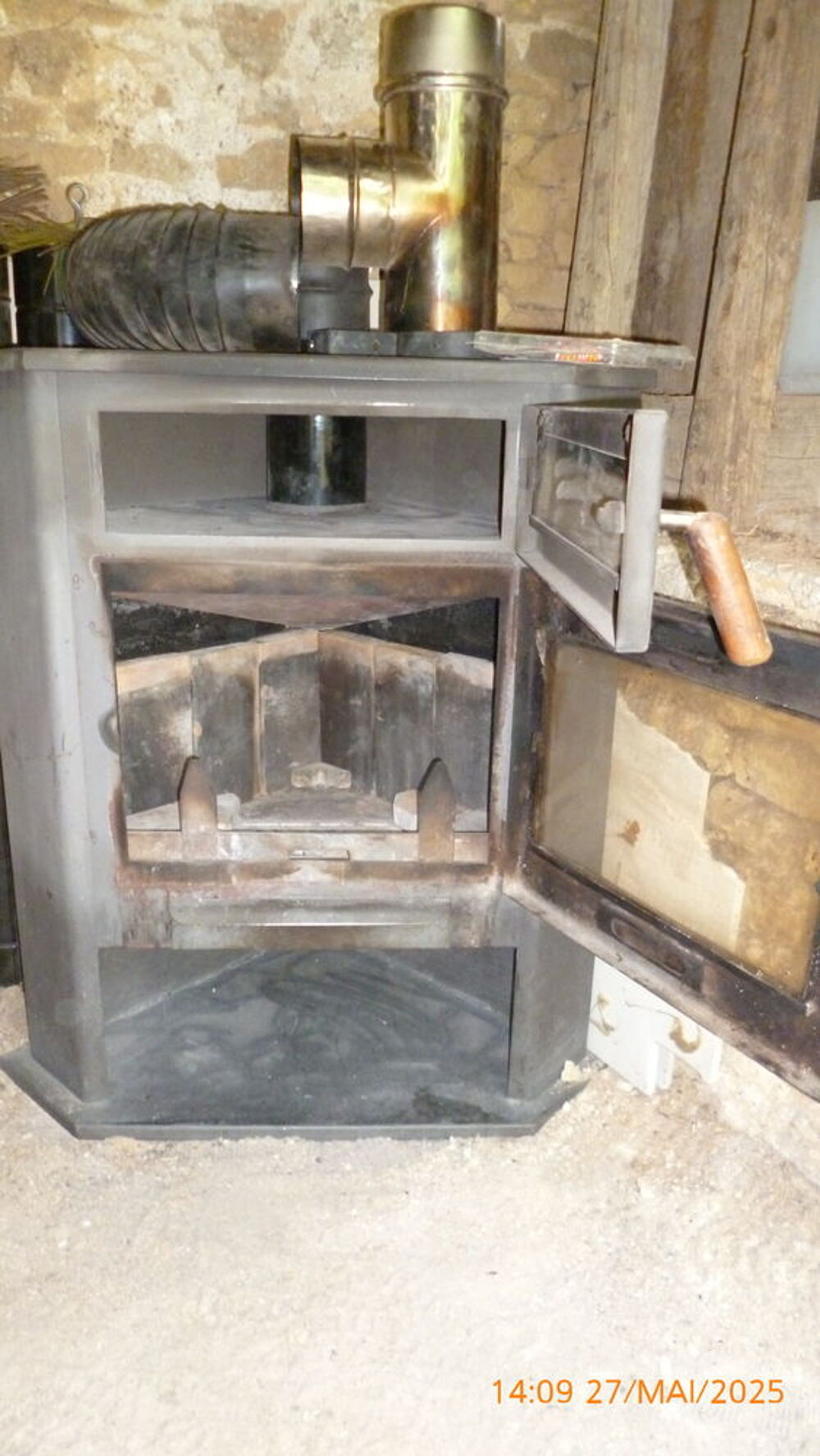 po&ecirc;le a bois d'angle Bricolage