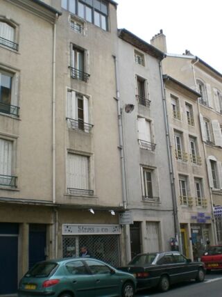  Appartement à louer 3 pièces 87 m²
