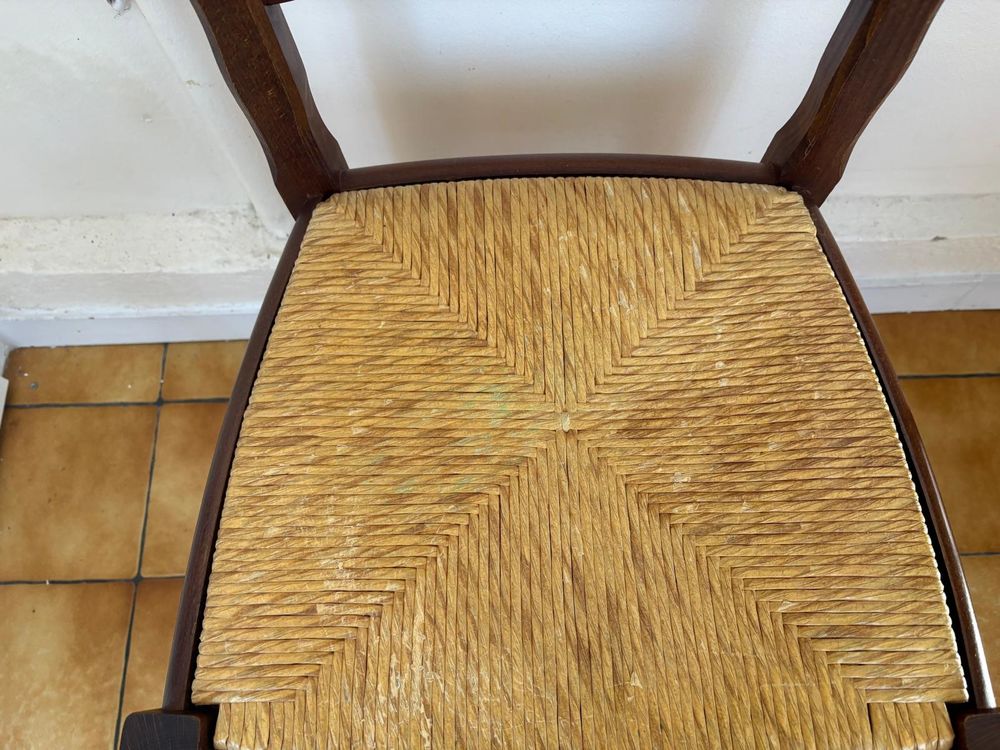 Table avec 4 chaises Meubles