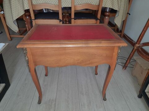 Petit meuble vintage avec coffre et dcorations en mtal 100 Cluses (74)