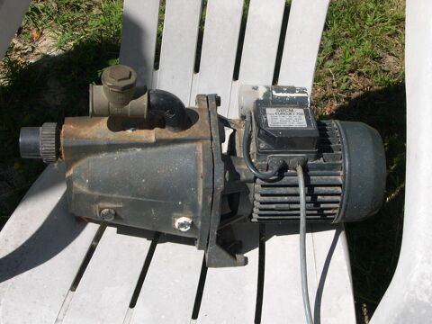 ELECTRO-POMPE � eau MONOPHAS� 120 Saigu�de (31)
