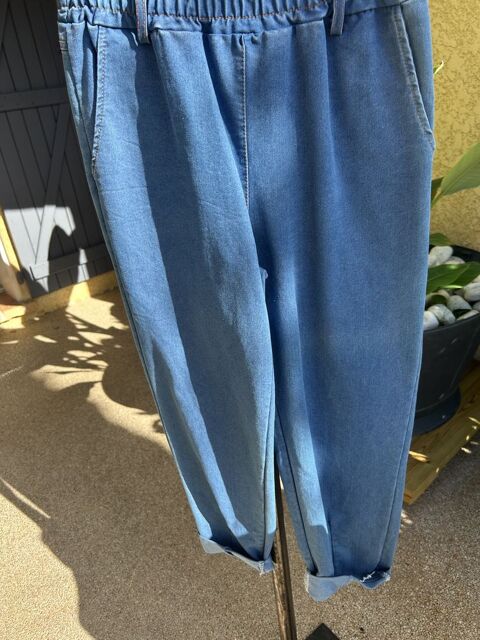 TAILLE 40/42 PANTALON JEANS TAILLE ELASTIQUE BELLE QUALITE 
Sainte-Anastasie-sur-Issole (83)