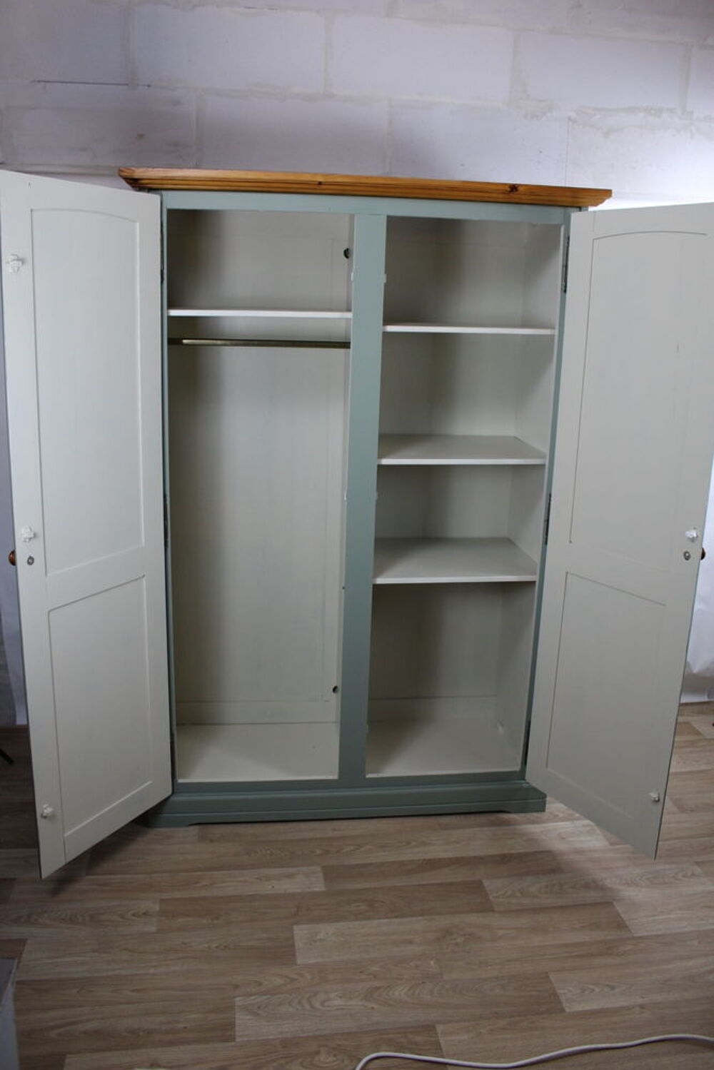 Armoire Vintage Gautier Relook&eacute;e Style Ann&eacute;es 60 ?Vert Sauge Meubles
