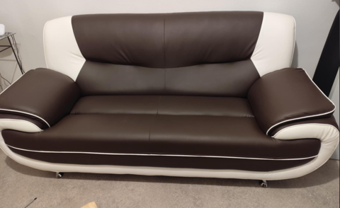 canap simili cuir marron chocolat et blanc !Presque neuf .  170 Colmar (68)