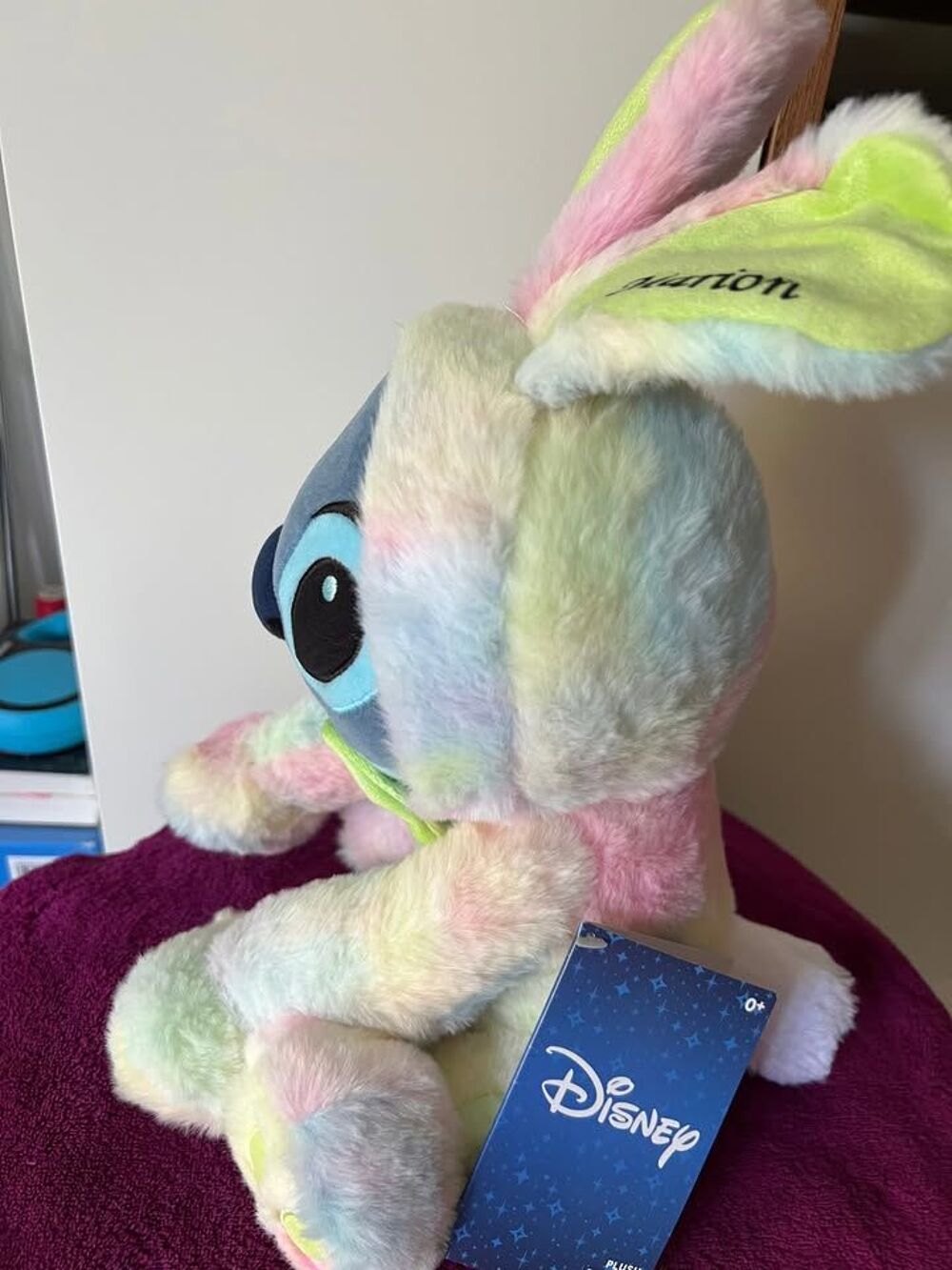 Peluche Neuve avec &eacute;tiquette Stitch de p&acirc;ques Disney, person Jeux / jouets
