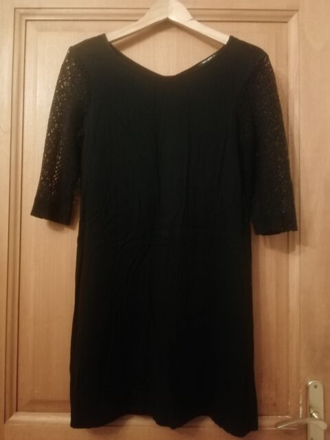 Petite robe noire 15 Boujan-sur-Libron (34)