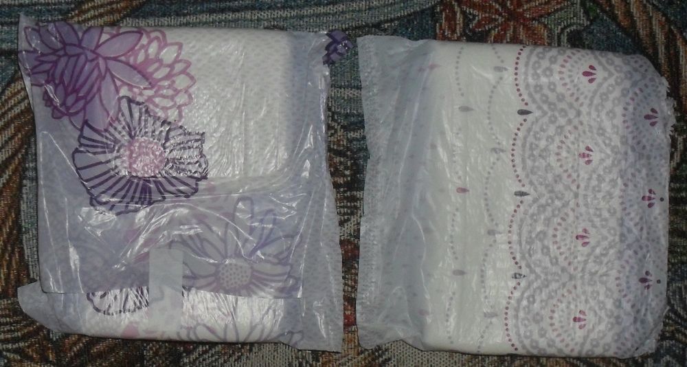 Lot de 36 prot&egrave;ges slip.
NEUFS Vêtements