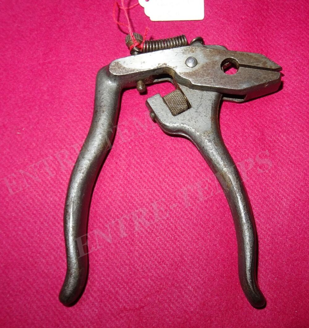 PEUGEOT FR&Egrave;RES ANCIENNE PINCE A AVOYER ou PINCE A PLOMBER CP Bricolage