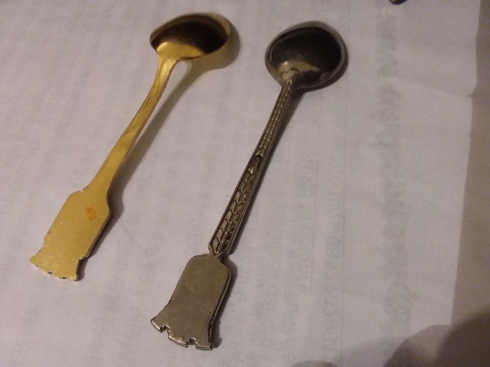 Petites cuill&egrave;res de collection
