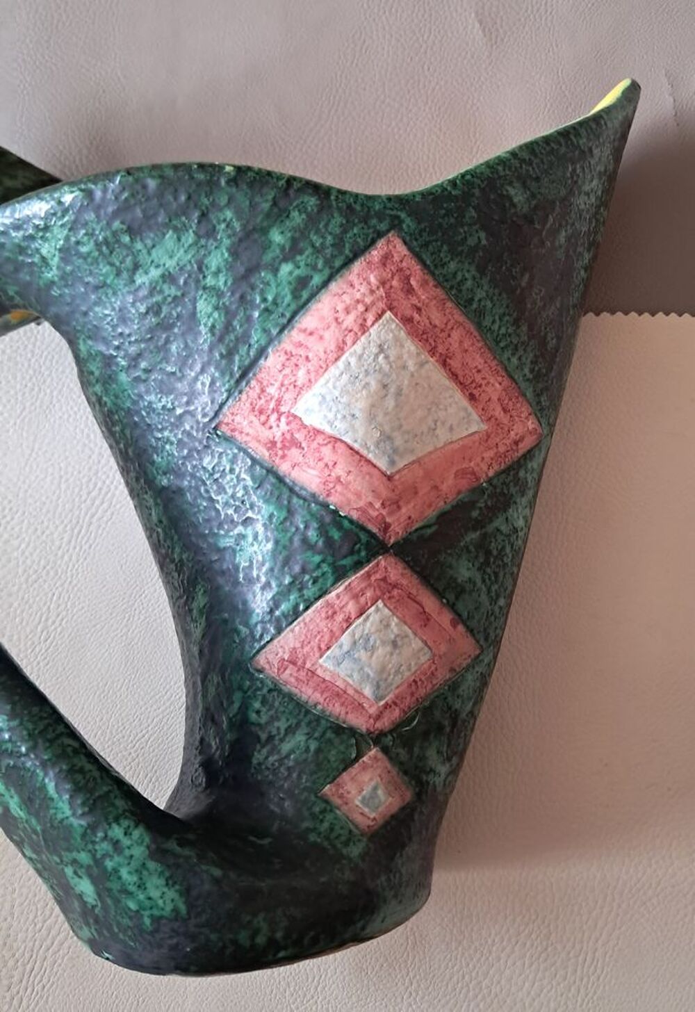 ancien vase pichet vintage valauris sign&eacute; Jacques Sagan
Décoration