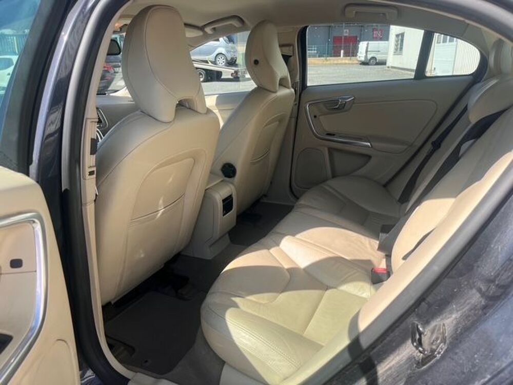 S60 D5 215 ch AWD Summum Geartronic A 2011 occasion 45770 Saran