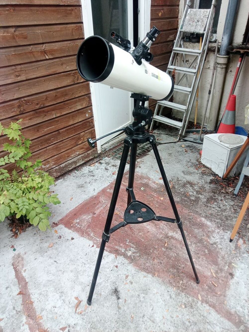T&eacute;lescope 114/500 mm, avec oculaire et chercheur avec vis&eacute;e Sports