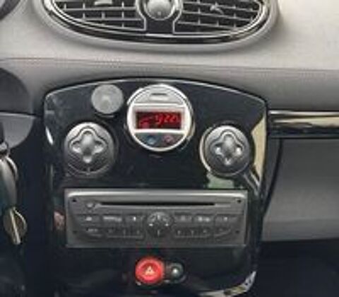 Clio III Estate Clio Estate III Tce 100 eco2 Night&Day 2011 occasion 95330 Domont