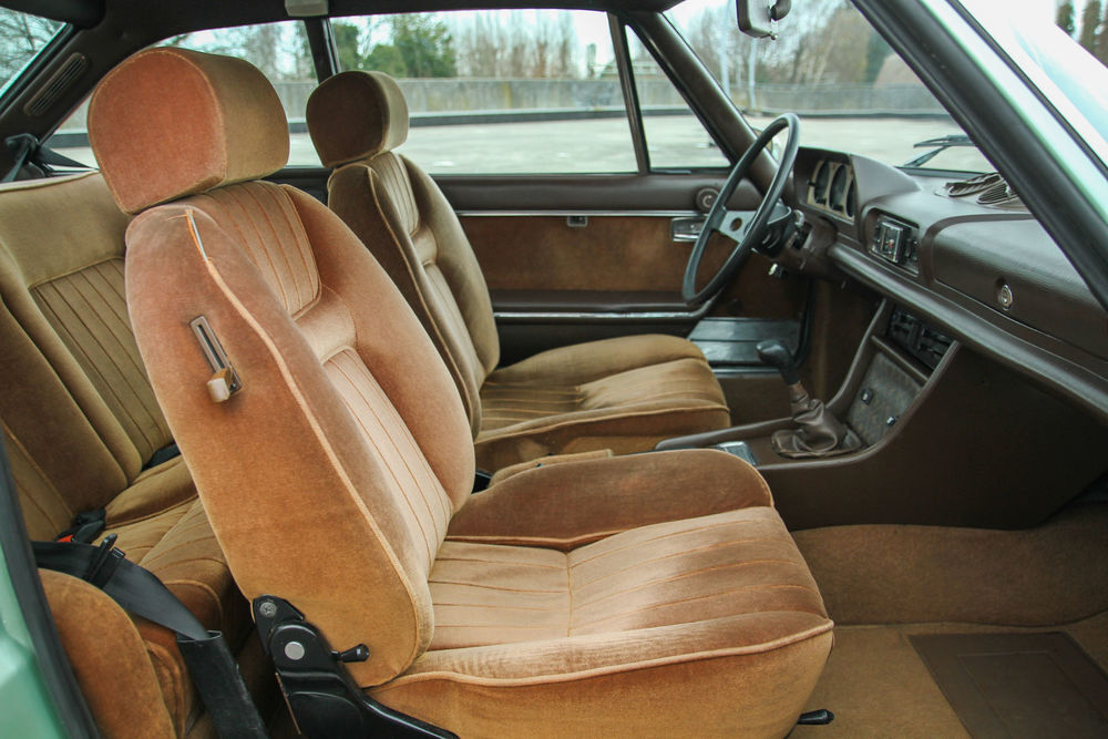 504 Coup&eacute; 2.0L 1979 occasion 59310 Auchy-lez-Orchies