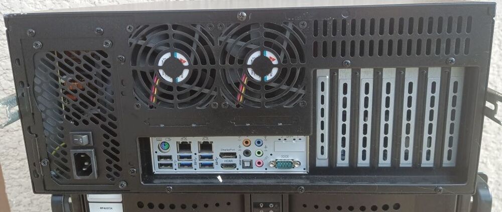 Serveur vid&eacute;o sous Linux ou Windows rackable pour cam&eacute;ra IP Photos/Video/TV