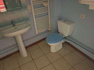  Appartement à louer 4 pièces 69 m²