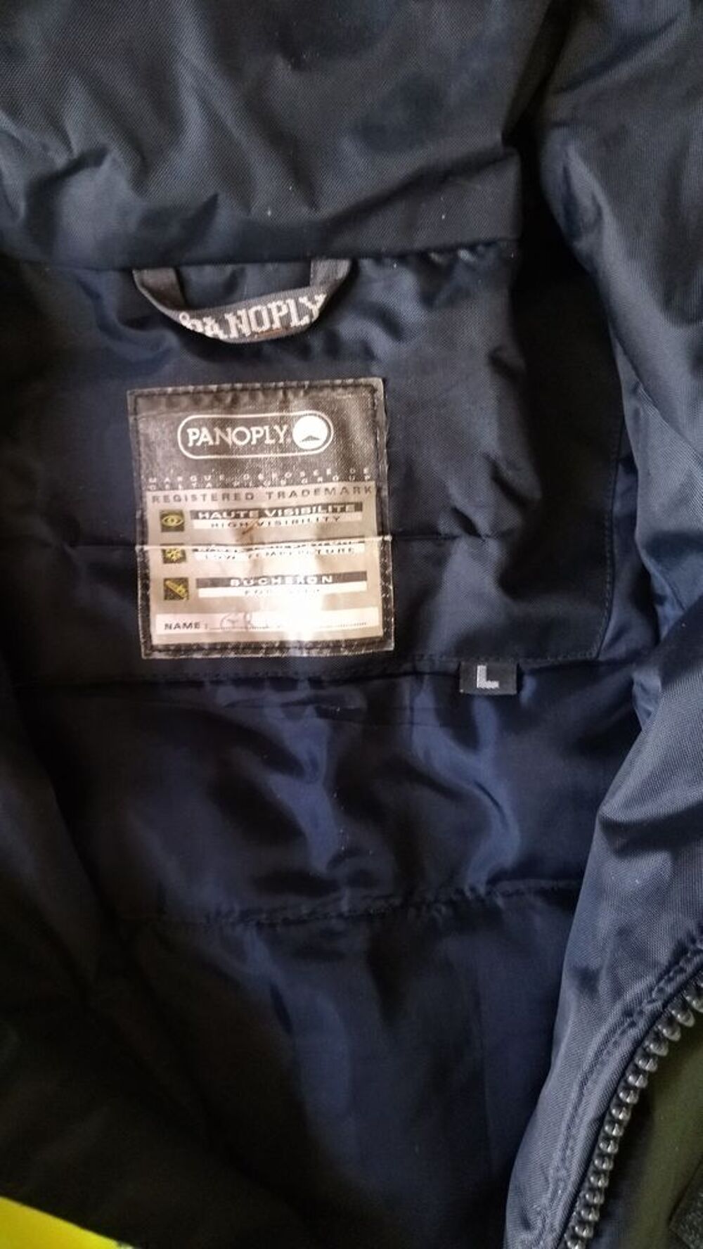 Veste r&eacute;fl&eacute;chissante .. Vêtements