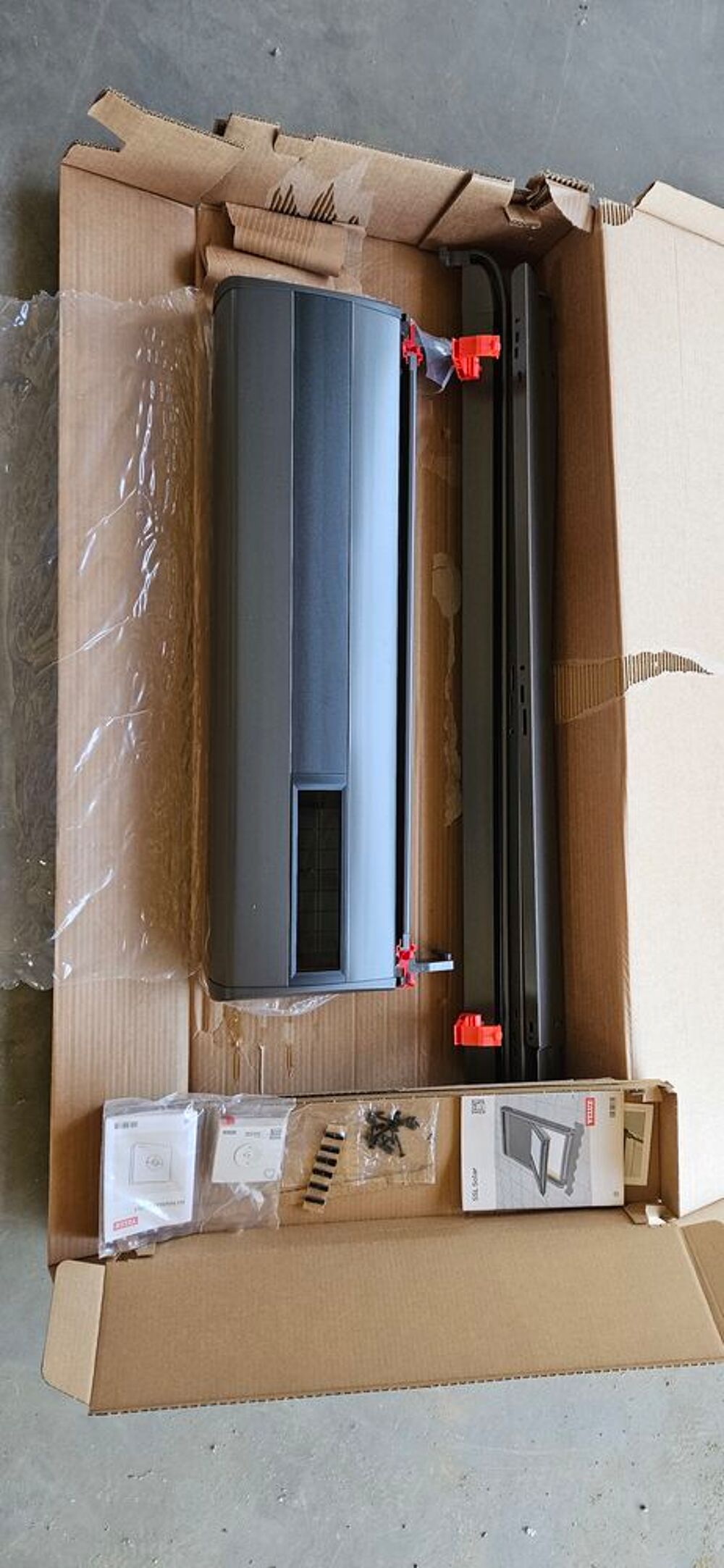 Volet roulant solaire Velux 78x118 Bricolage