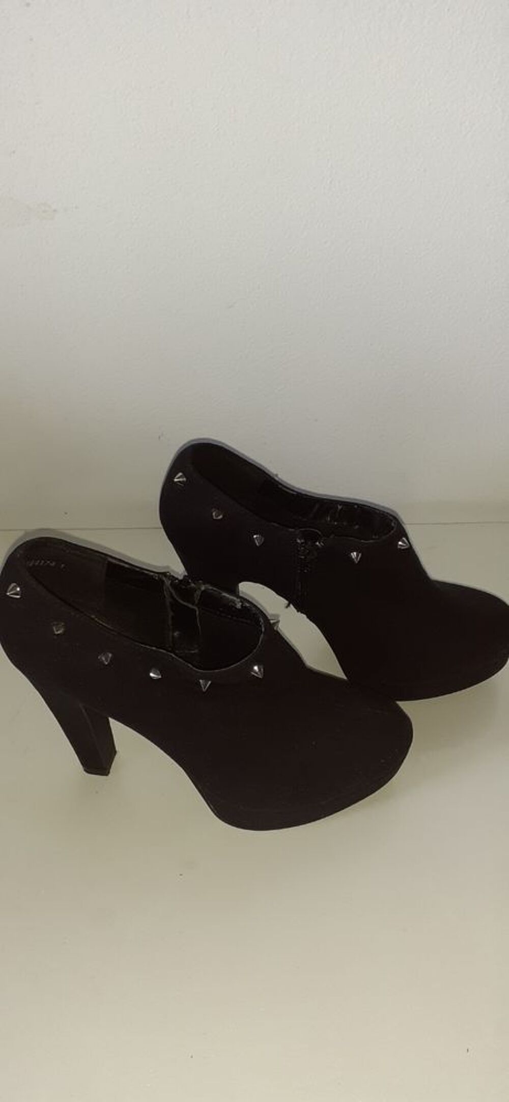 Chaussures neuve taille 37 Chaussures