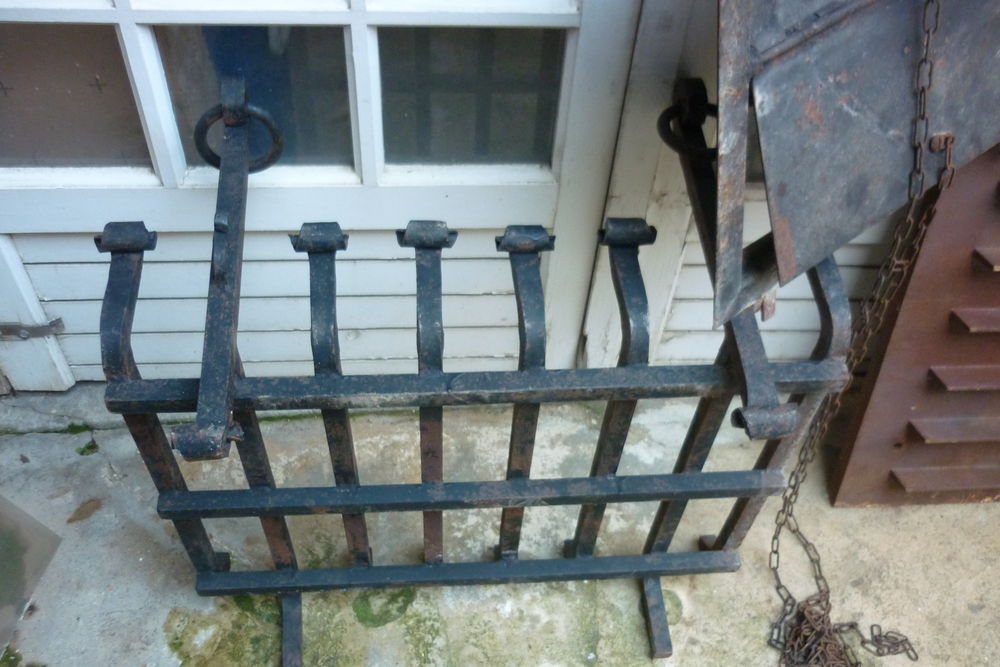 R&eacute;cup&eacute;rateur de chaleur pour chemin&eacute;e bois, marque Castelas Décoration
