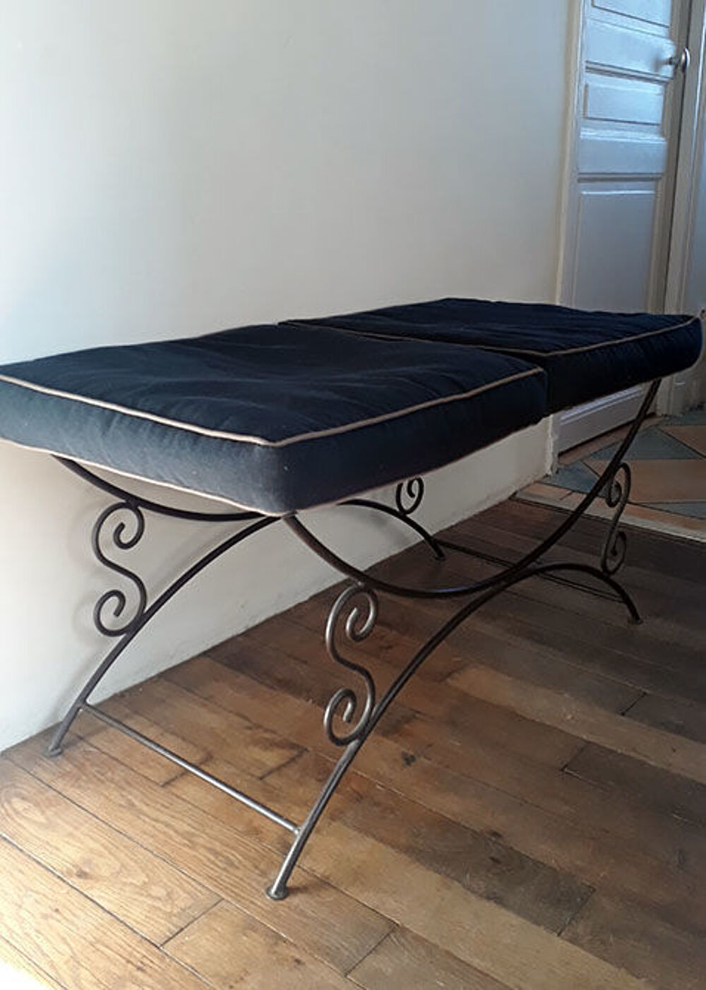 Banquette en fer forg&eacute; (noire) Meubles