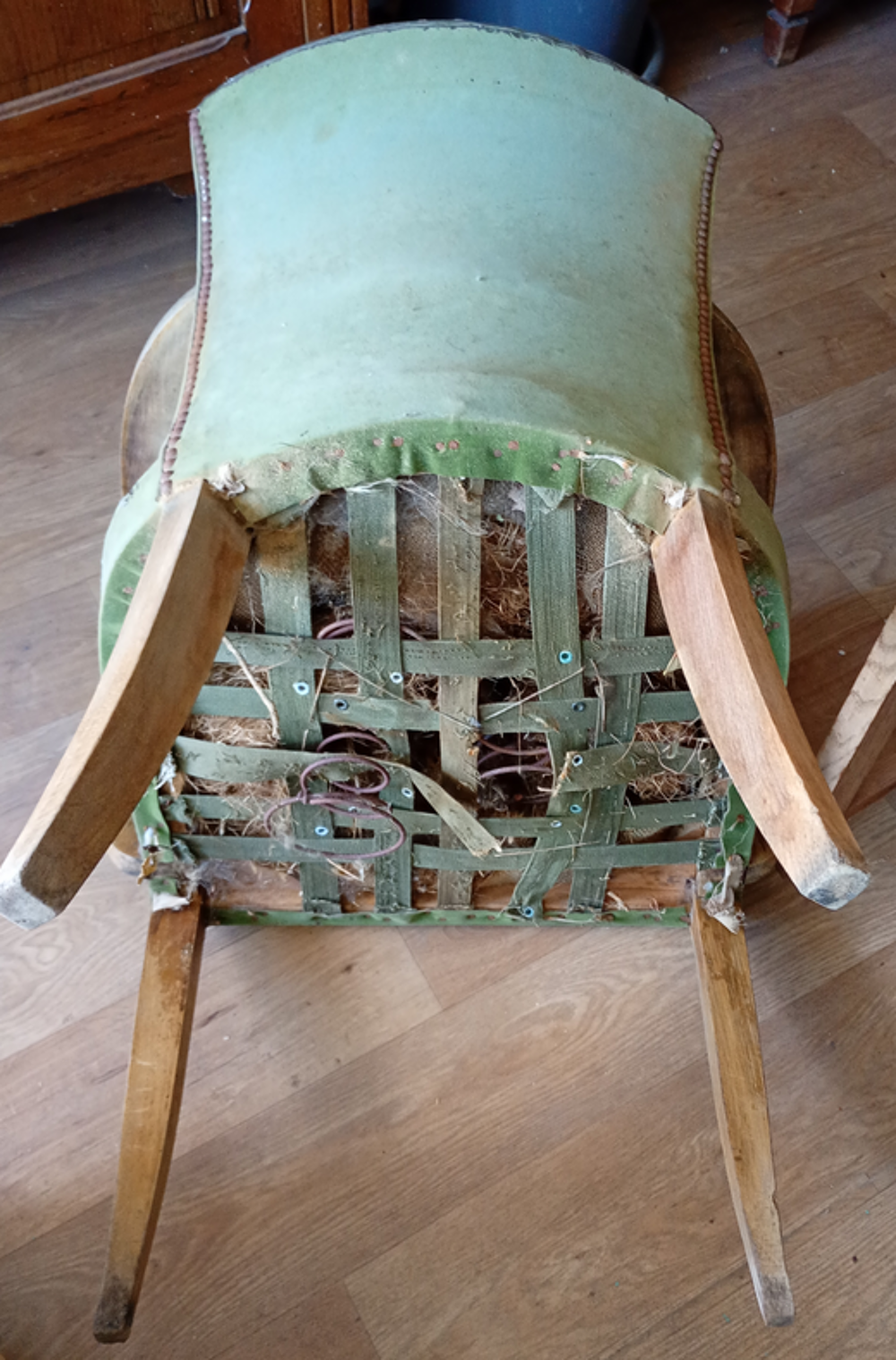 fauteuil annee 50 a restaurer bois en tbe Meubles
