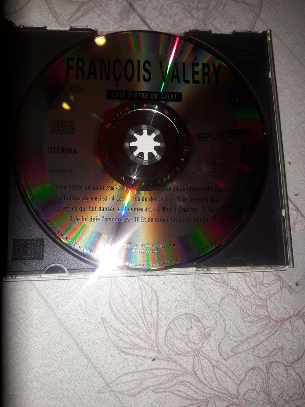 CD Fran&ccedil;ois Val&eacute;ry ? Loin d'&ecirc;tre Un Saint 1993 Audio et hifi