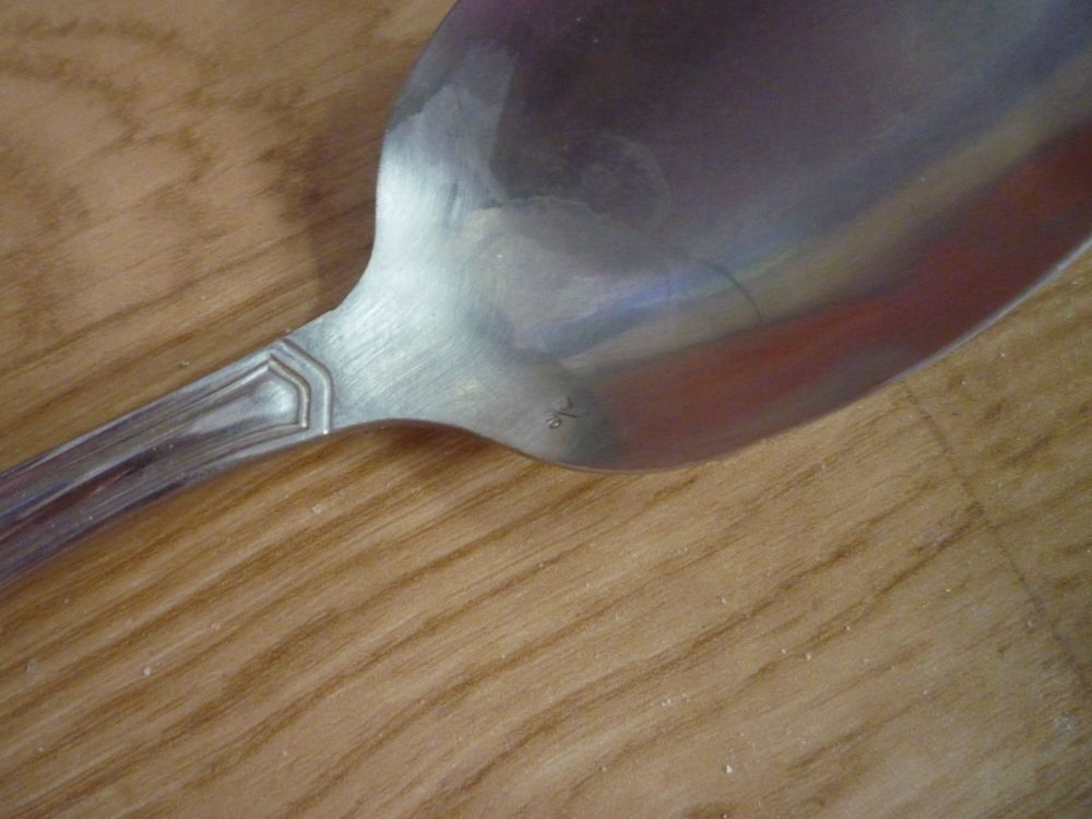couverts menag&egrave;re en inox excellent &eacute;tat Dcoration