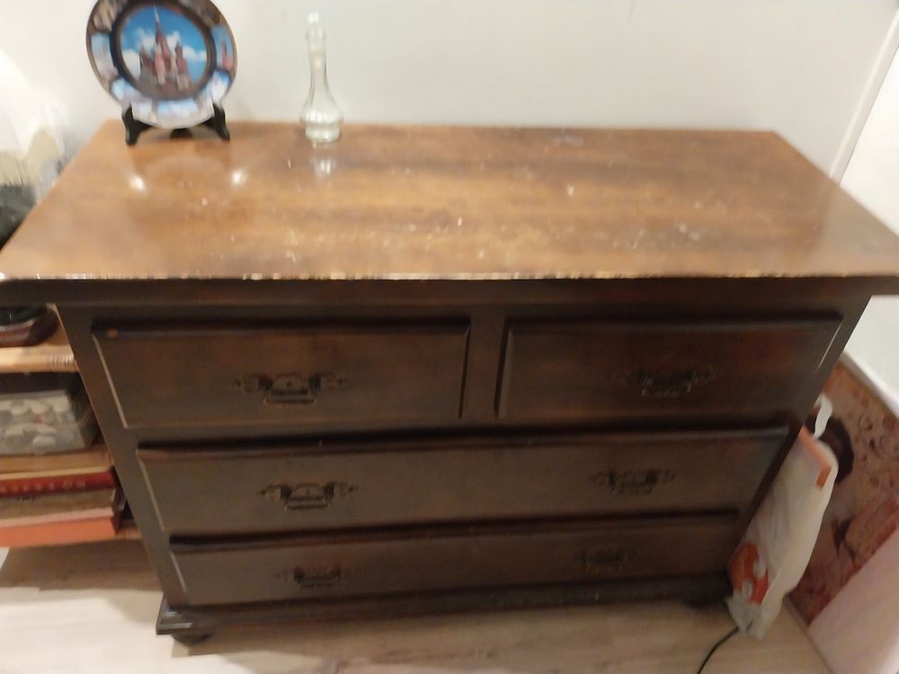 deux commodes en bois Meubles