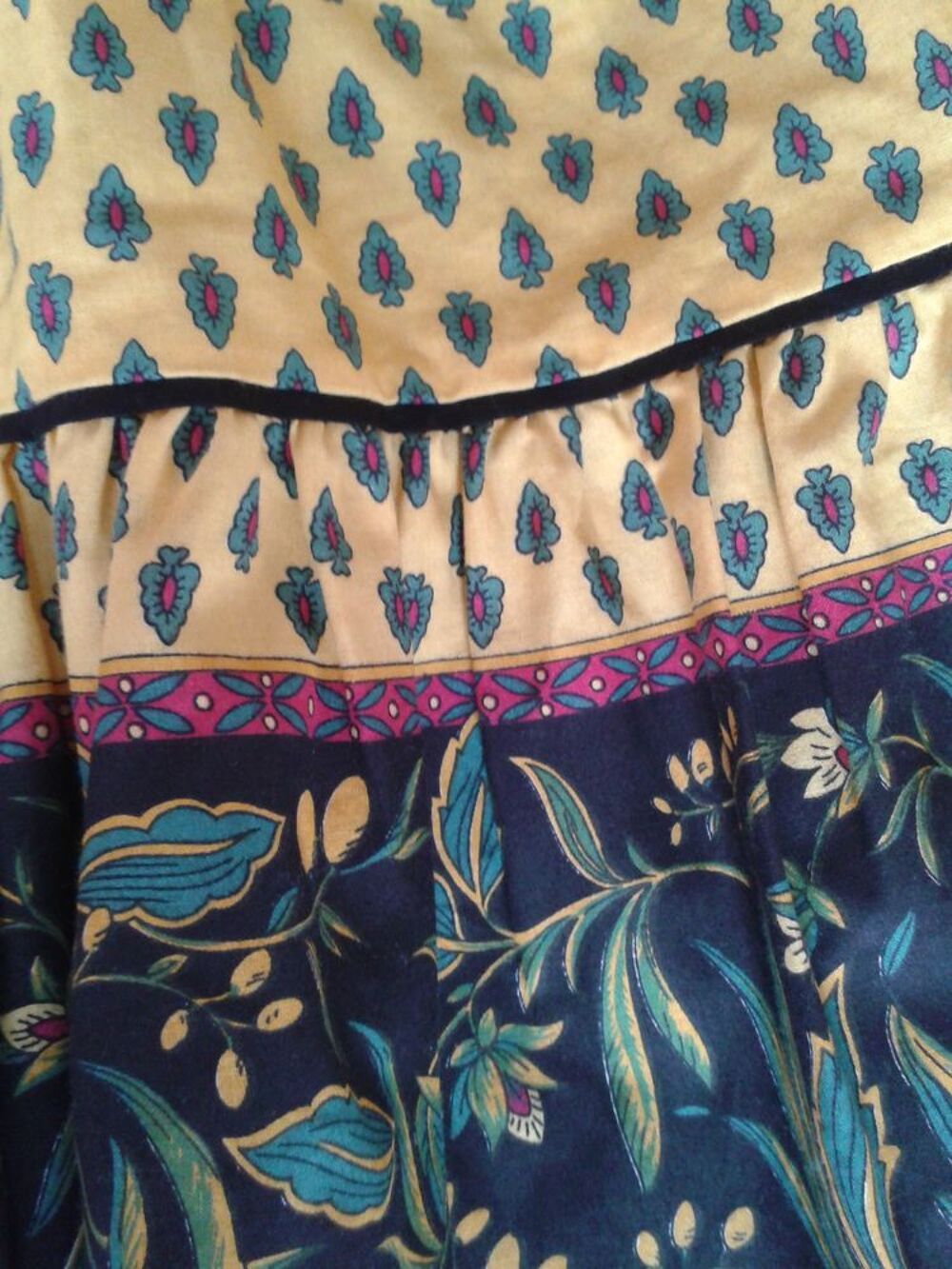 Jupe en tissu proven&ccedil;ale vintage Vêtements