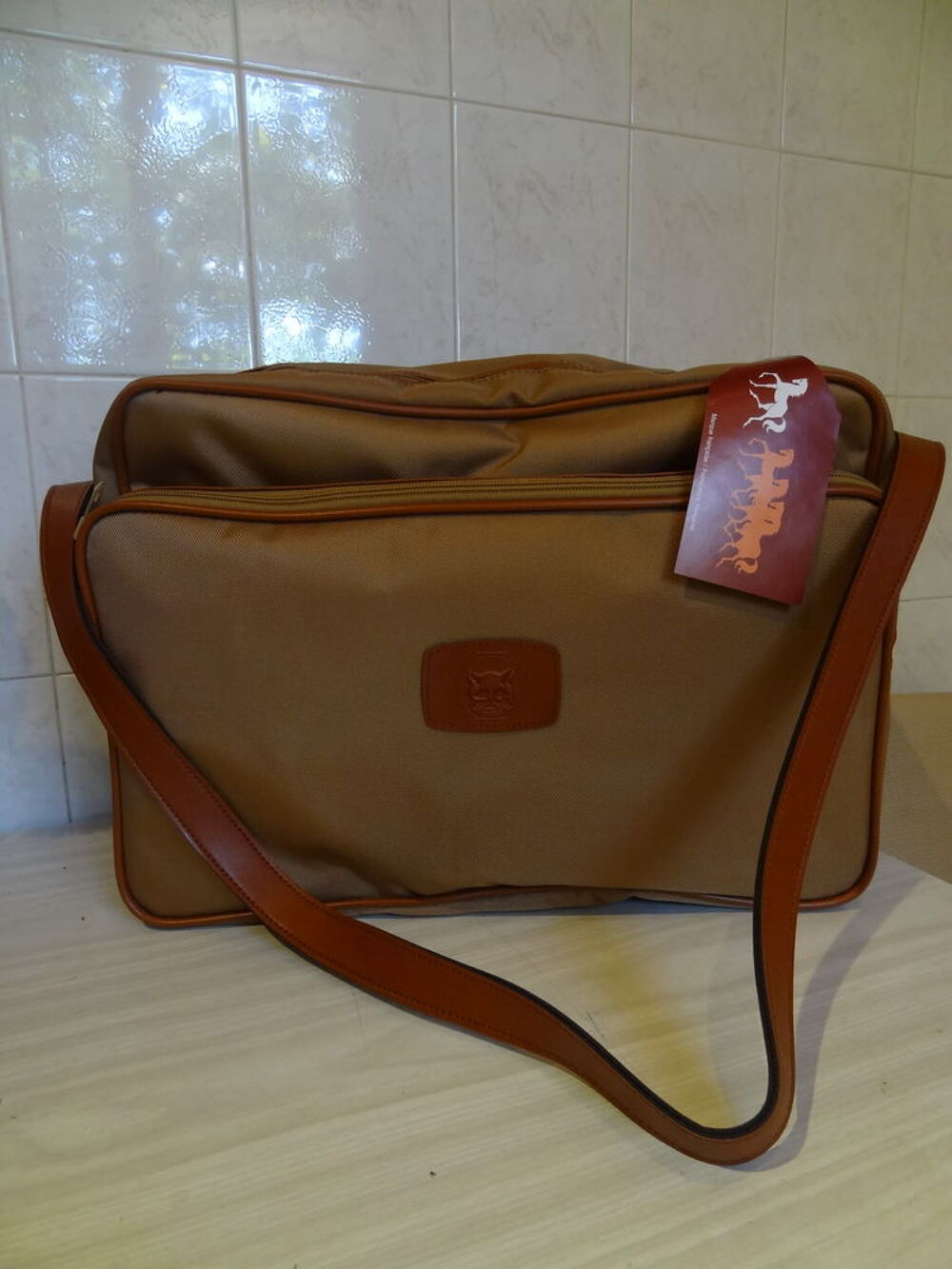 SAC REPORTEUR COLORIS CAMEL Maroquinerie