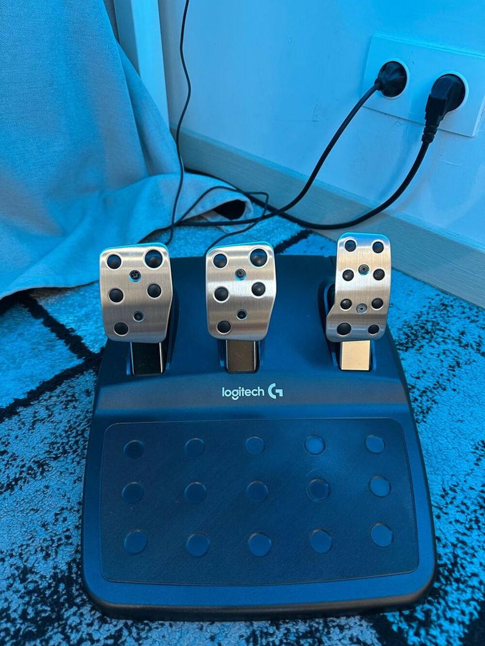 logitech G29 + boite de vitesse Consoles et jeux vid�os