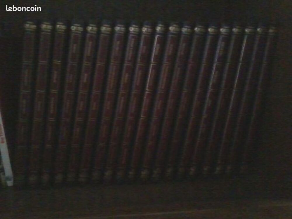 Encyclop&eacute;die QUID ILLUSTRE 19 volumes Livres et BD