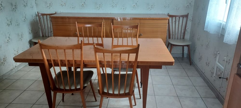 Salle &agrave; manger Meubles