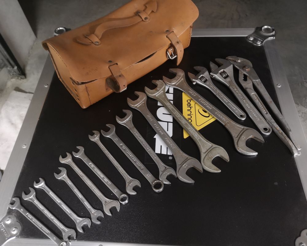 15 Cl&eacute;s FACOM et son &eacute;tui CUIR Bricolage