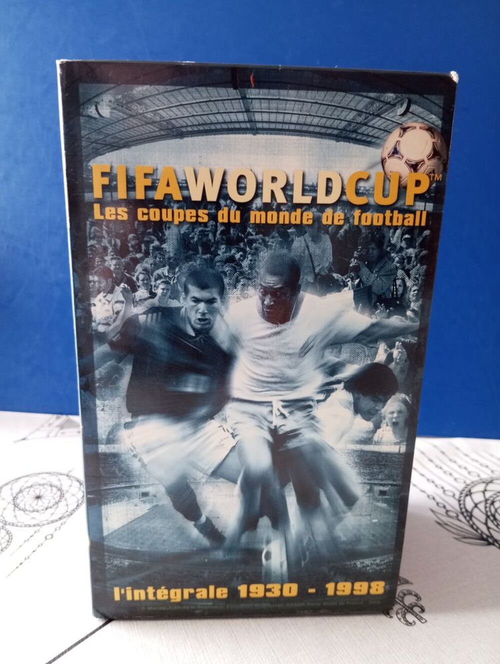 coffret box 3 vhs k7 vid&eacute;o fifa foot world cup l'int&eacute;grale DVD et blu-ray
