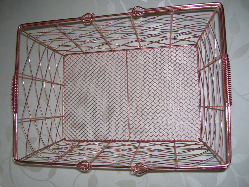 Panier m&eacute;tal ros&eacute; 36x25 cm Hauteur 13 cm Jardin
